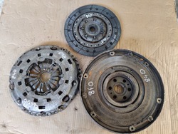 Ford mondeo mk4 2.0 16v aoba колесо двухмассовый 3s71-6477-ma диск прижим 840 фото №1