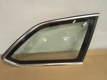 Скло правий зад кузовна skoda octabia 3 iii 5e9845298 фото №1