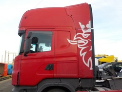 Scania r бардачок дверцята бардачка фото №1