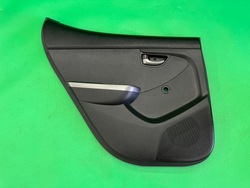 Оббивка двері задніх боковина лівий зад задній hyundai elantra v 5 10-16 eu фото №1