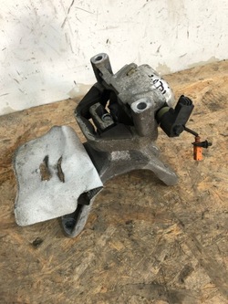 Подушка двигуна audi a6 c7 4g0199381 2.0tdi 177km cgl фото №1