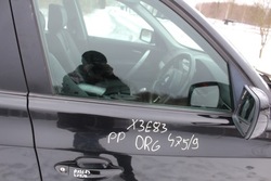 Планка накладка праві перед bmw x3 e83 фото №1