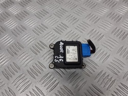 Моторчик нагревателя audi a6 c5 4b1820511c фото №1