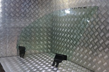 Maserati levante скло ліва передня клеєна 16r фото №1