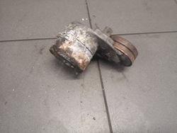 Натягувач ремінь audi a8 d2 2.8 amx 078903133ab фото №1