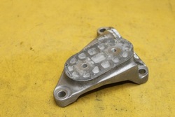 Лапи кронштейн коробки s6 c6 5.2fsi bxa 4f0399115bj фото №1