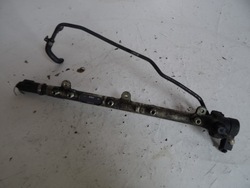 Планка вприскувальний mercedes w168 a6680700095 фото №1