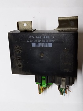 Модуль комфорту skoda оригінальний номер 1c0962258j фото №1