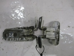 Петля петлі двері праві зад opel astra iv 4 j y40r універсал фото №1