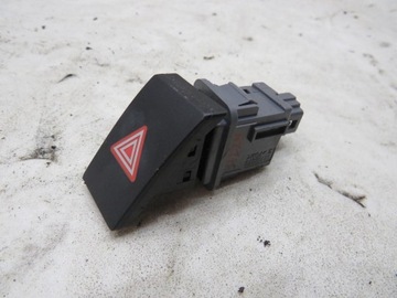 Кнопка світла аварійних toyota verso 09- фото №1