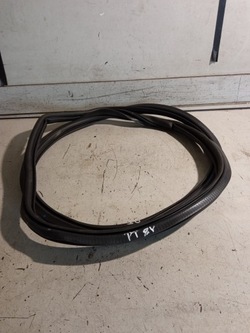 Audi a3 8y sportback прокладка дверь правые зад фото №1