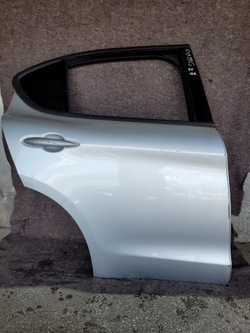 Дверь правые зад alfa romeo stelvio фото №1