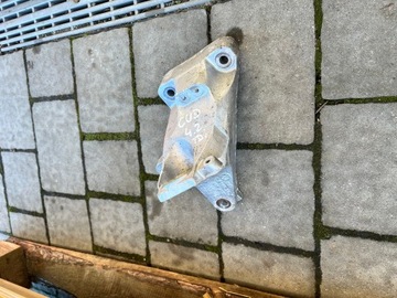 Cayenne 75p touareg a8 d4 q7 4.2 tdi cud лапи двигателя фото №1