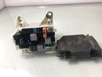 Коробка предохранителей корпус mercedes w205 2.0 b фото №1