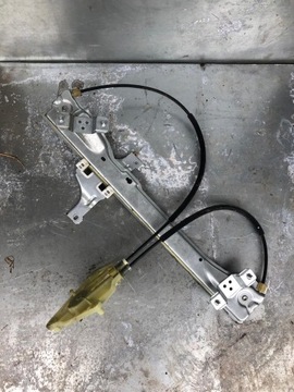 Подъемник стекла latitude левый зад 827210009r фото №1