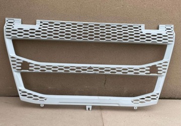 Решётка нижняя решётка радиатора volvo fh5 84235714 фото №1