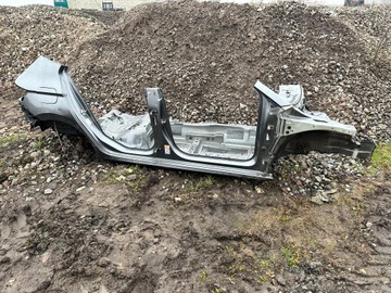 Fabia iv hb порог крыло задний правые стойка лонжерон фото №1