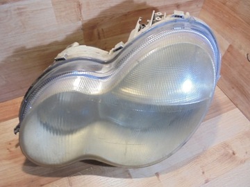 Лампа перед левая a2038200161 mercedes c w203 фото №1