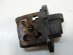 Резистор резистор вентилятора renault dacia фото №1