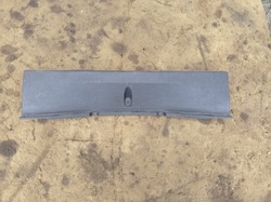 Renault laguna iii hb 5d - захист порога багажника 849200001r фото №1