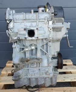 Двигун chy chy927444 skoda fabia 3 iii 1.0 mpi фото №1