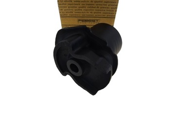 Втулка балка подвешивание зад задней toyota previa sienna estima фото №1