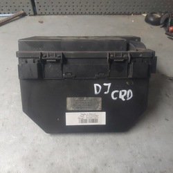 Voyager town caravan journey 08-20r коробка запобіжників tipm фото №1