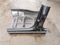 Идеальный порог стойка левый porsche panamera 971 1 фото №1