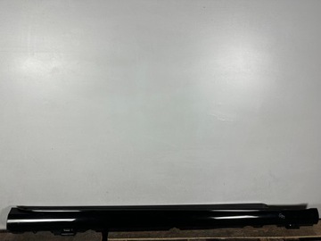 Поріг планка порогова правий mercedes c w205 avantgar фото №1