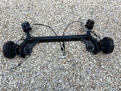 Ford ecosport підвішування балка вісь зад задня фото №1