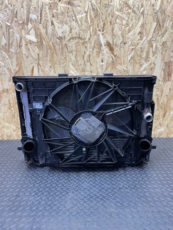 Комплект радіатор радіатор вентилятор bmw f10 f11 n47 2.0d механічна коробка передач фото №1
