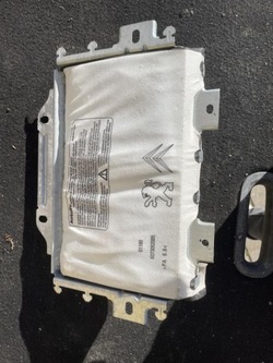 Подушка пасажира peugeot rcz 9681466680 фото №1