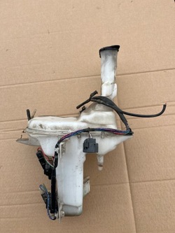 Бачок омывателя daihatsu sirion 2005-2014 1.3 860142-732 фото №1