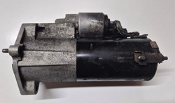 Стартер audi a4 b7 2.0 tdi механическая коробка передач 03g911023 фото №1