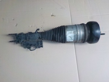 Амортизатор правий перед mercedes w205 2053200238 фото №1