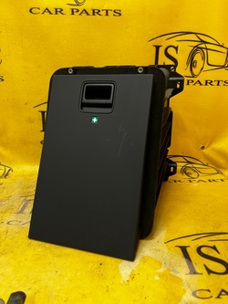 Бардачок тайник na аптечка первой помощи audi a8 d4 фото №1