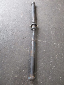 Wał приводной кардан vw 7p6521102j фото №1