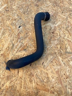 Труба радиатор воды iveco daily 2.3 e5 11-14 eu фото №1