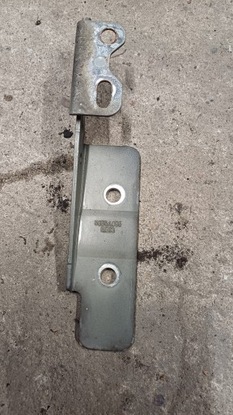 Mitsubishi colt 09-12 рестайлінг петля капота лівий 5905a095 фото №1