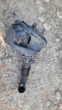 Корпус фільтра витратомір peugeot 607 2,7 v6 фото №1