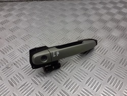 Ручка ліва передня зовнішня toyota avensis t25 6t1 фото №1