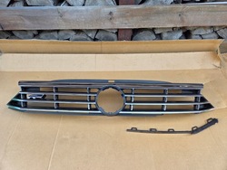 Решітка решітка радіатора vw passat b8 r-linie 14-18r передній рестайлінг фото №1