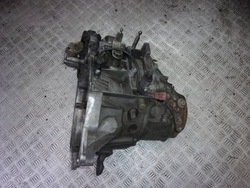 Комплектна механічна п’ятиступенева коробка передач коробки передач toyota corolla e11 1.9d фото №1