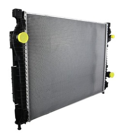 Радіаторів land rover discovery sport 2017 - фото №1