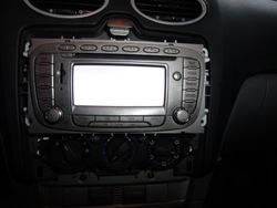 Радіо навігація код пошкоджені 9m5t18k931da ford focus mk2 рестайлінг 1.6 tdci hb фото №1