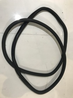 Прокладка дверь правые przgolf vii r 5g4867912 фото №1