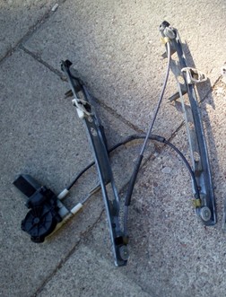 Подъемник стекла renault megane ii перед оригинал. фото №1