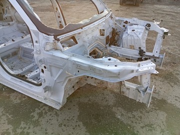 Четверть лонжерон перед передняя правая maserati grecale фото №1