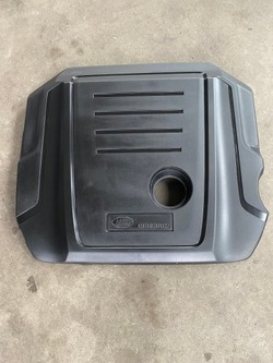 Range rover velar 2.0 d защита крышка двигателя фото №1