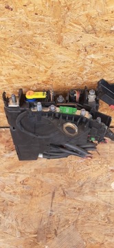 Клема патрон / заряд акумулятора mercedes w212 2125406950 фото №1